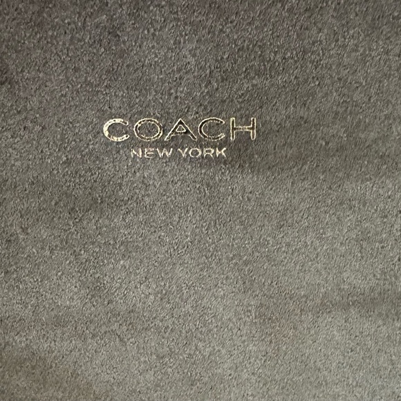 NWT Authentic COACH Brooklyn 39 Shoulder Bag in Olive Suede - Picture 4 of 10